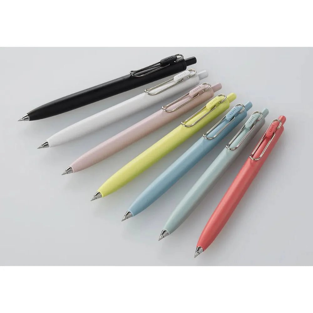 Uni - Ball One F Gel Ink Ballpoint Pen - Note and Nib