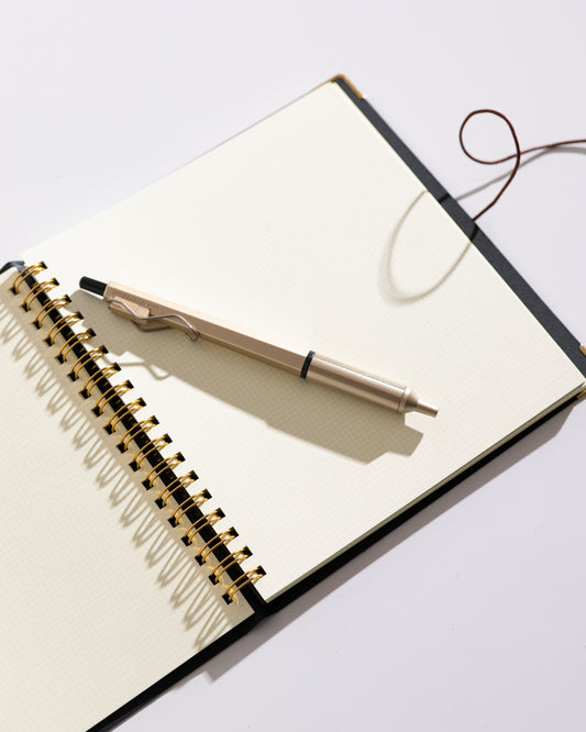 Kleid String Tied Notebook