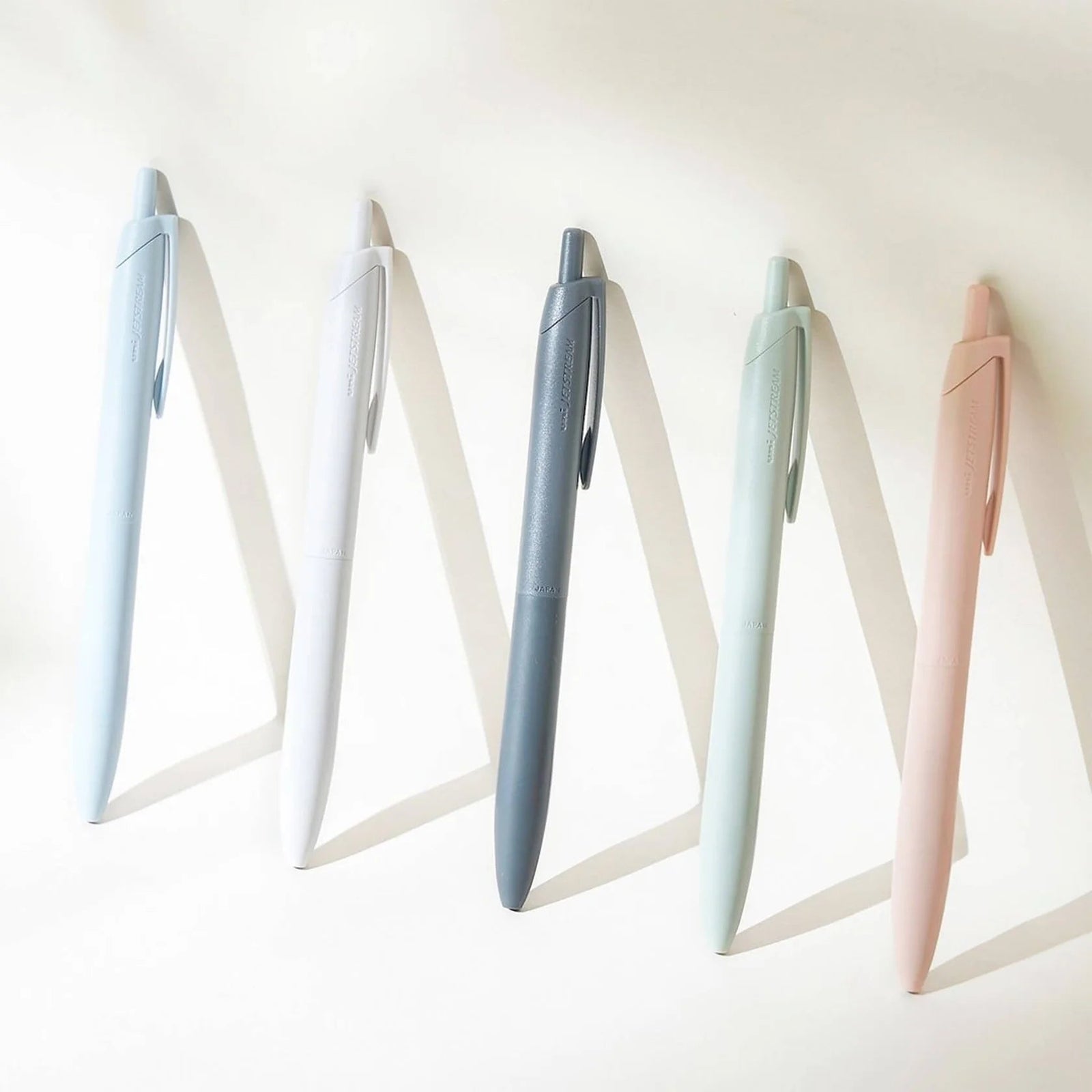 Mitsubishi Oil - based Ballpoint Pen 0.5 Lite Jetstream - Note and Nib