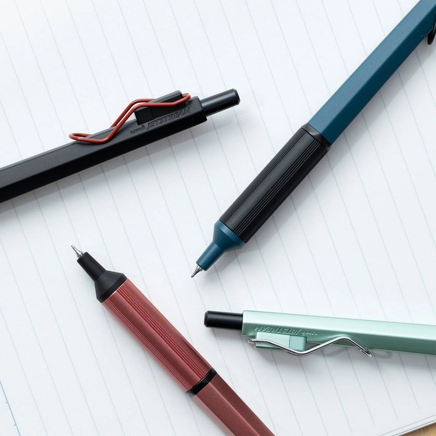 Mitsubishi Uni Jetstream Edge 0.38mm - Note and Nib